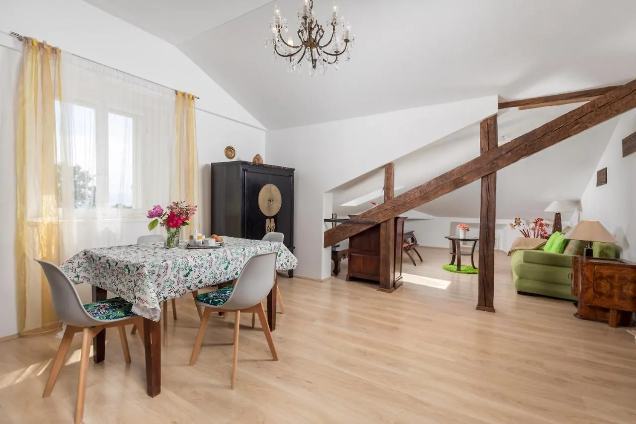 Palm And Palmino Garden Apartments Near Lungo Mare Lovran