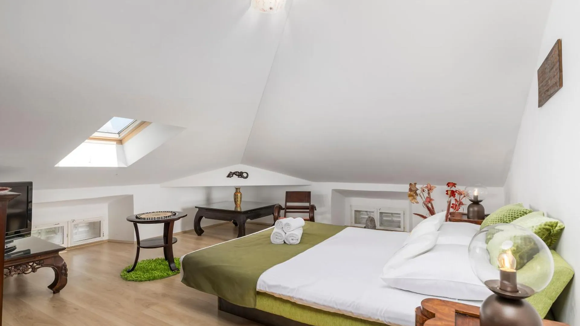 Palm And Palmino Garden Apartments Near Lungo Mare Lovran Croatia